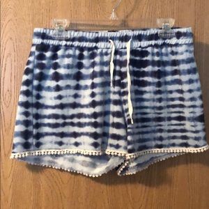Cute fabric shorts